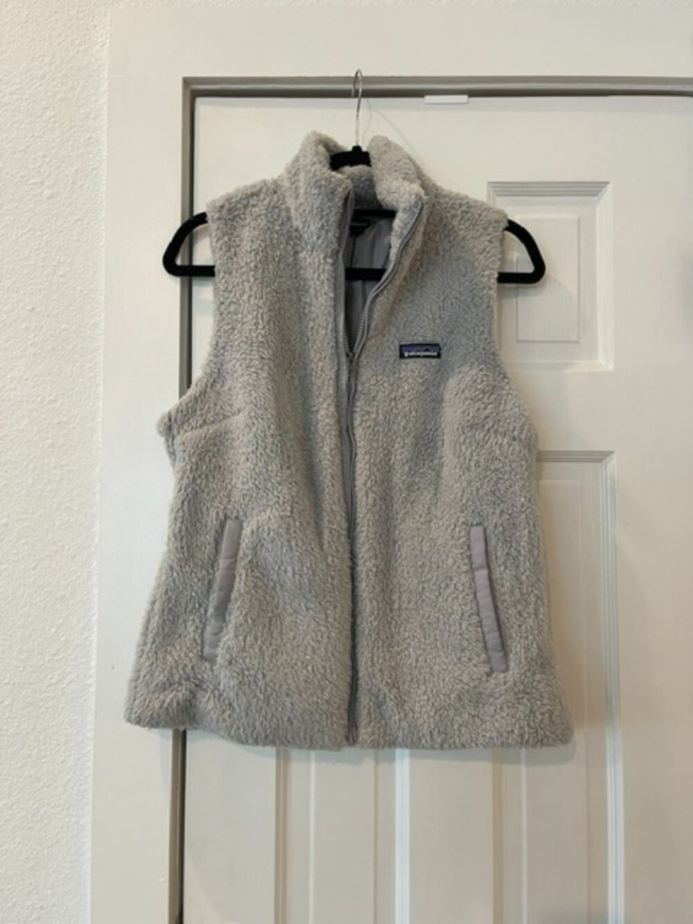 Patagonia Light Grey Los Gatos High Pile Teddy Fleece Full Zip Vest Size Large E